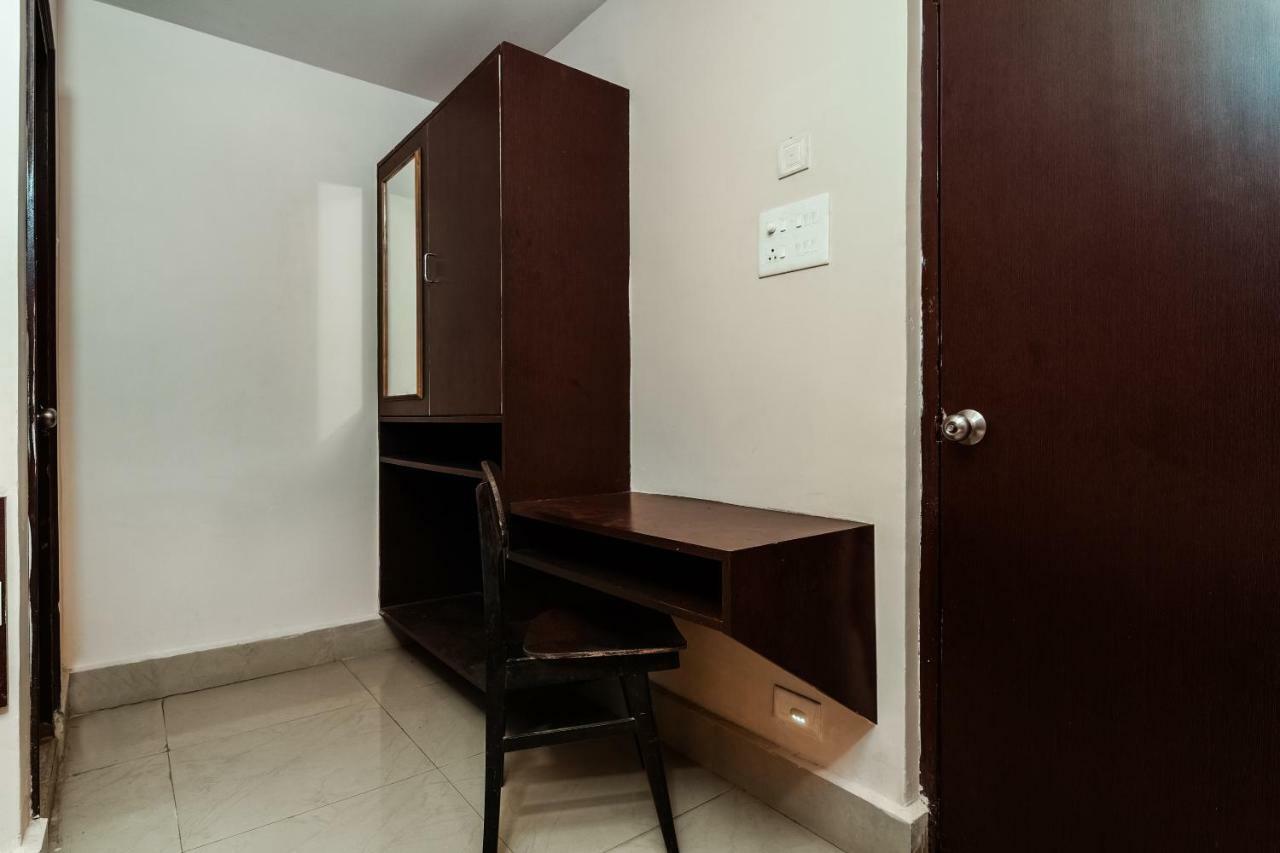 Oyo 28856 Manjeera Inn ヴィシャーカパトナム エクステリア 写真